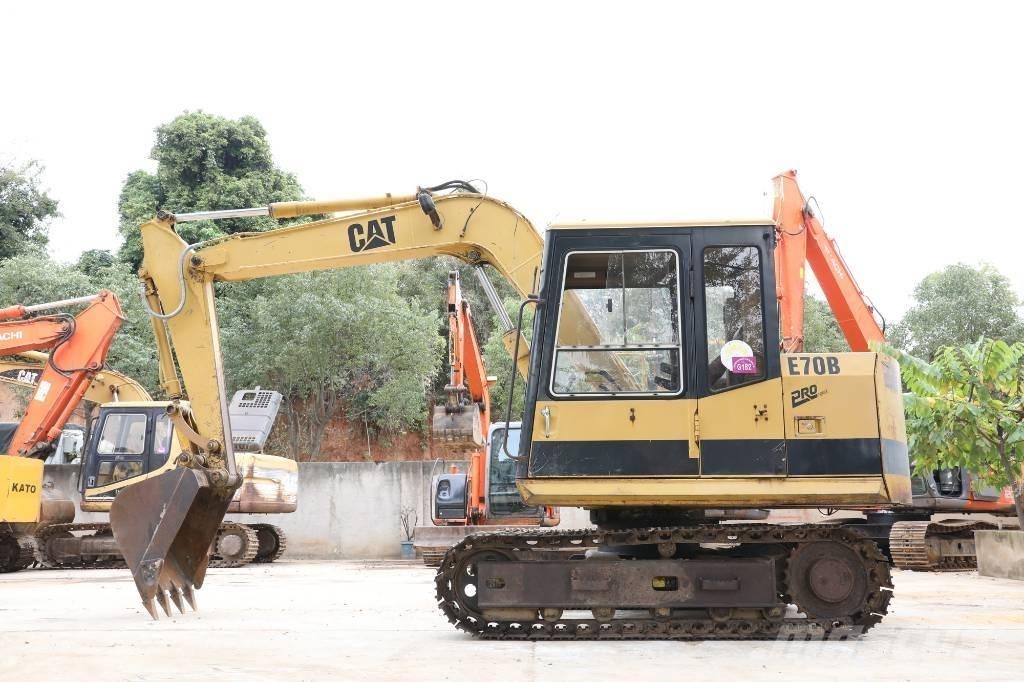 CAT E 70 B Miniescavadeiras