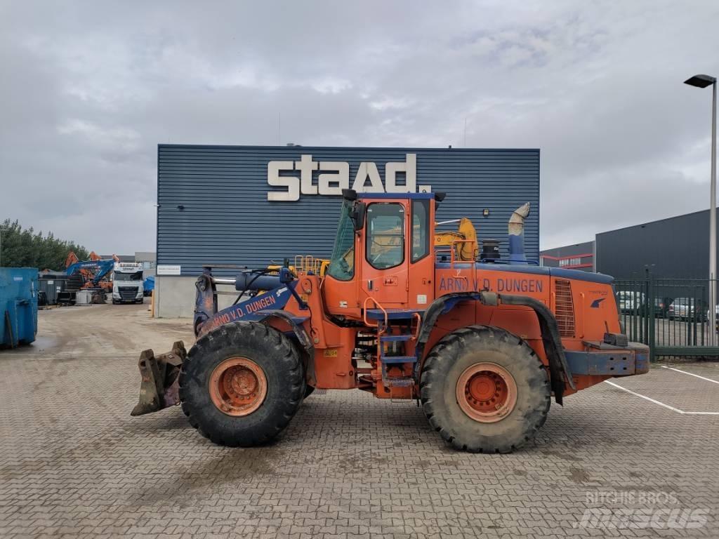DEVELON DL300-5 Carregadoras frontais e escavadoras