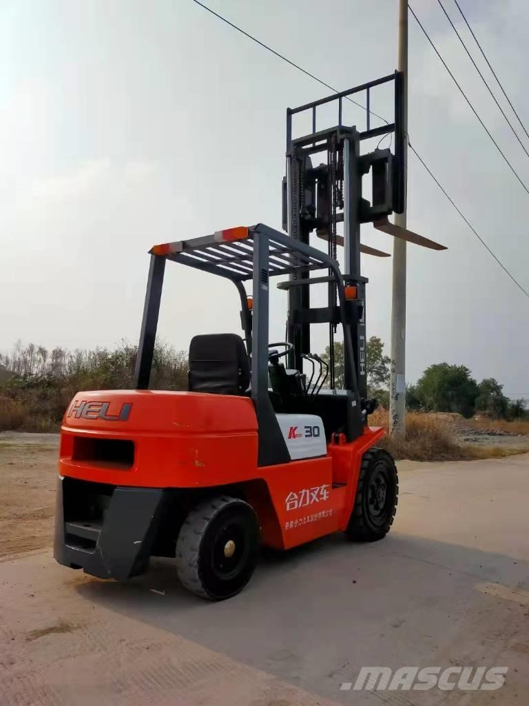 Heli CPCD 30 Empilhadores Diesel