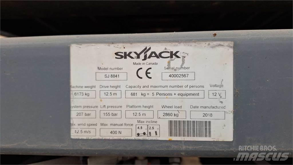 SkyJack 8841RT Elevadores de tesoura