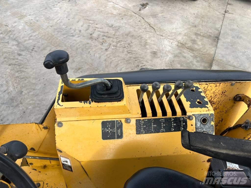 John Deere 210 LE Carregadoras frontais e escavadoras