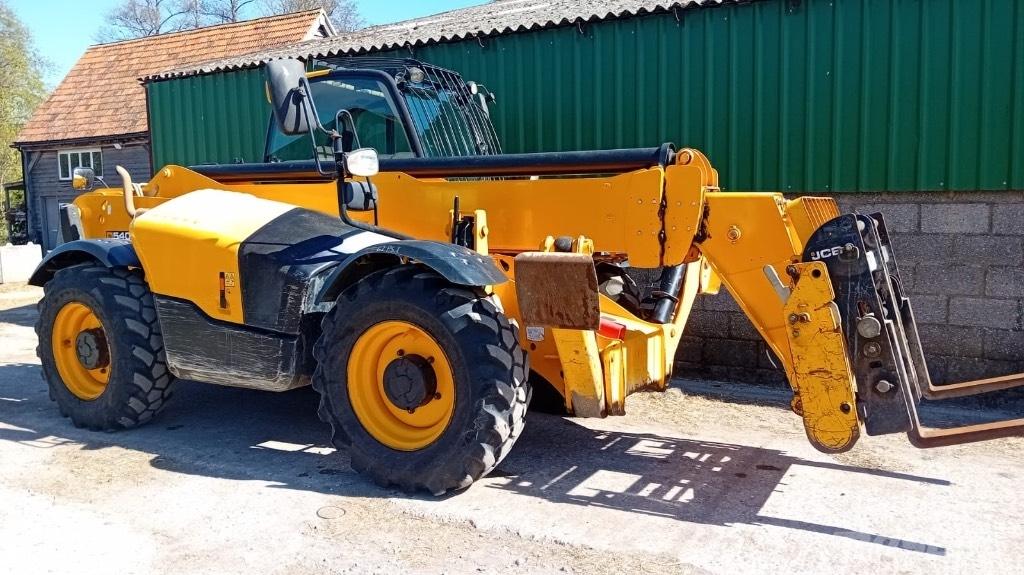 JCB 540-140 Manipulador telescópico