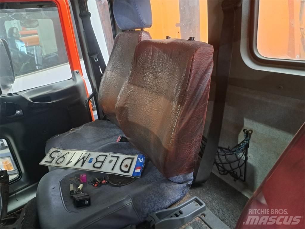 Volvo FL6 220 Cavalos Mecânicos