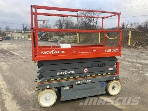 SkyJack SJ III 3226 Elevadores de tesoura