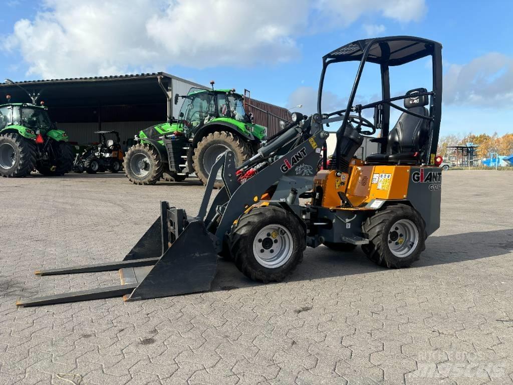 GiANT G 1200 Minicarregadeiras