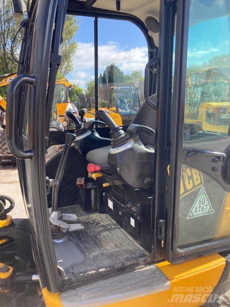 JCB 8026 CTS Miniescavadeiras