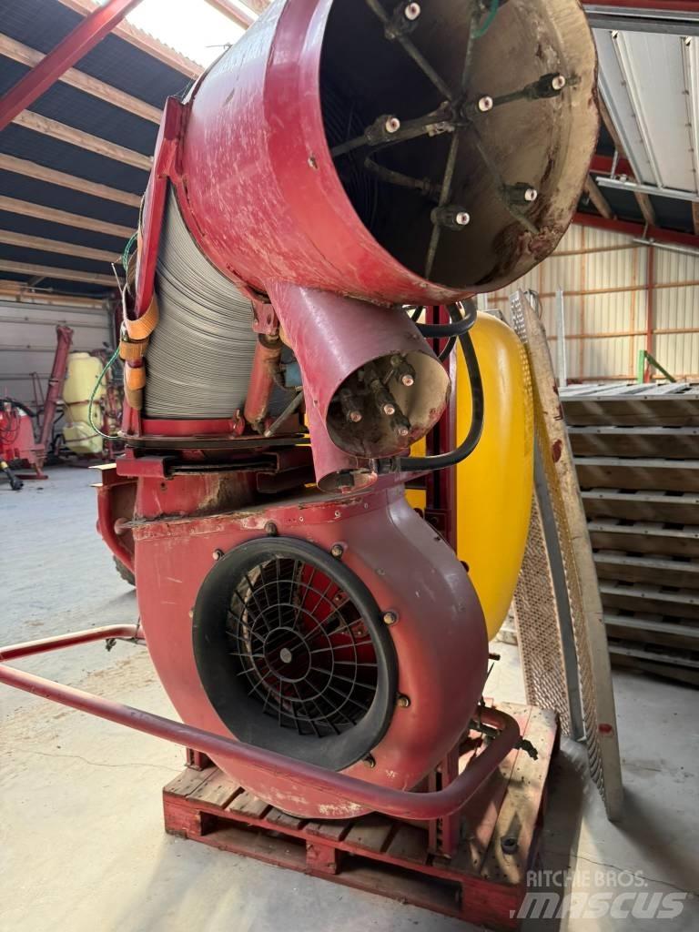 Hardi 600 SVCO Pulverizadores montados