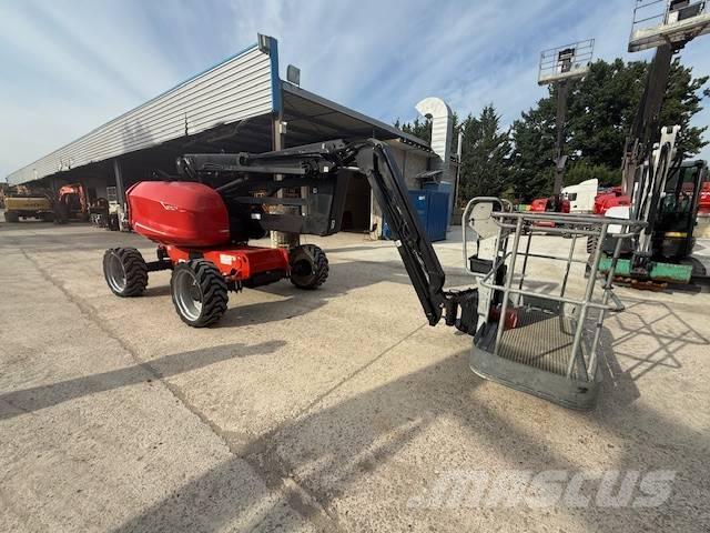 Manitou 160 ATJ Elevadores braços articulados