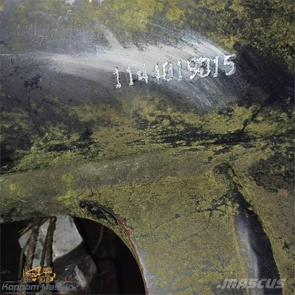 Komatsu C144 Cabeças de ceifeiras