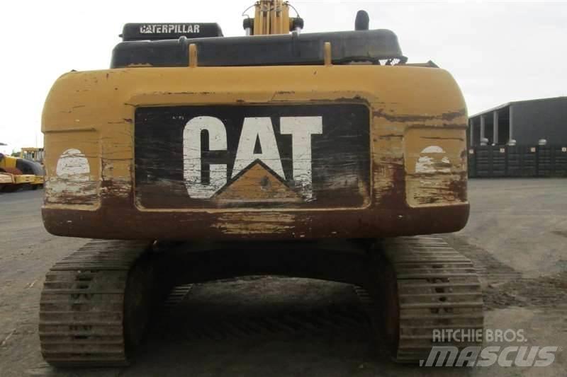 CAT 324D Miniescavadeiras