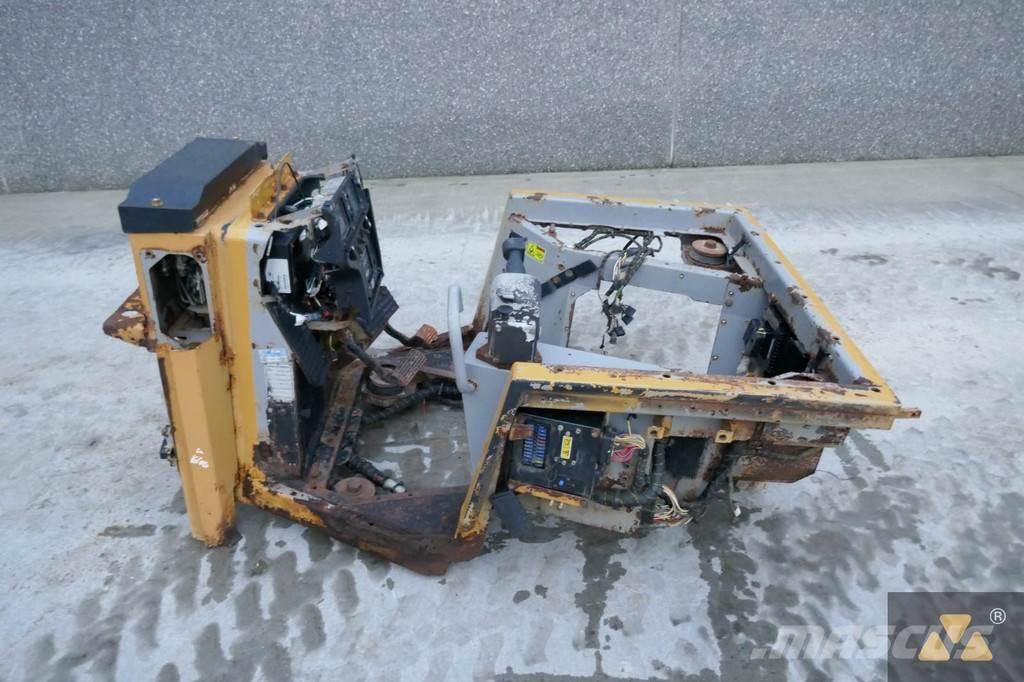 CAT 220-2800 Cabines e interior