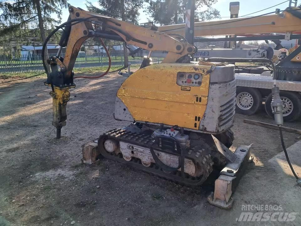 Brokk 180 Miniescavadeiras