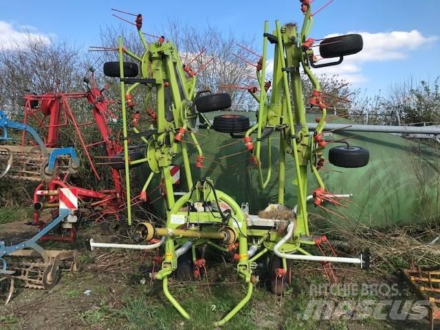 CLAAS Volto 900 Ancinho virador