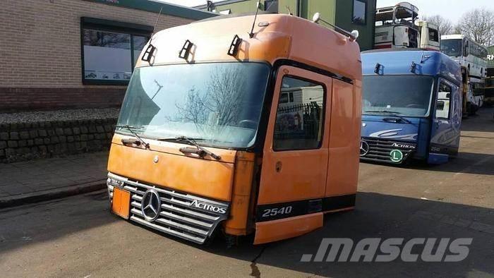 Mercedes-Benz 2540 Transportes - Outros
