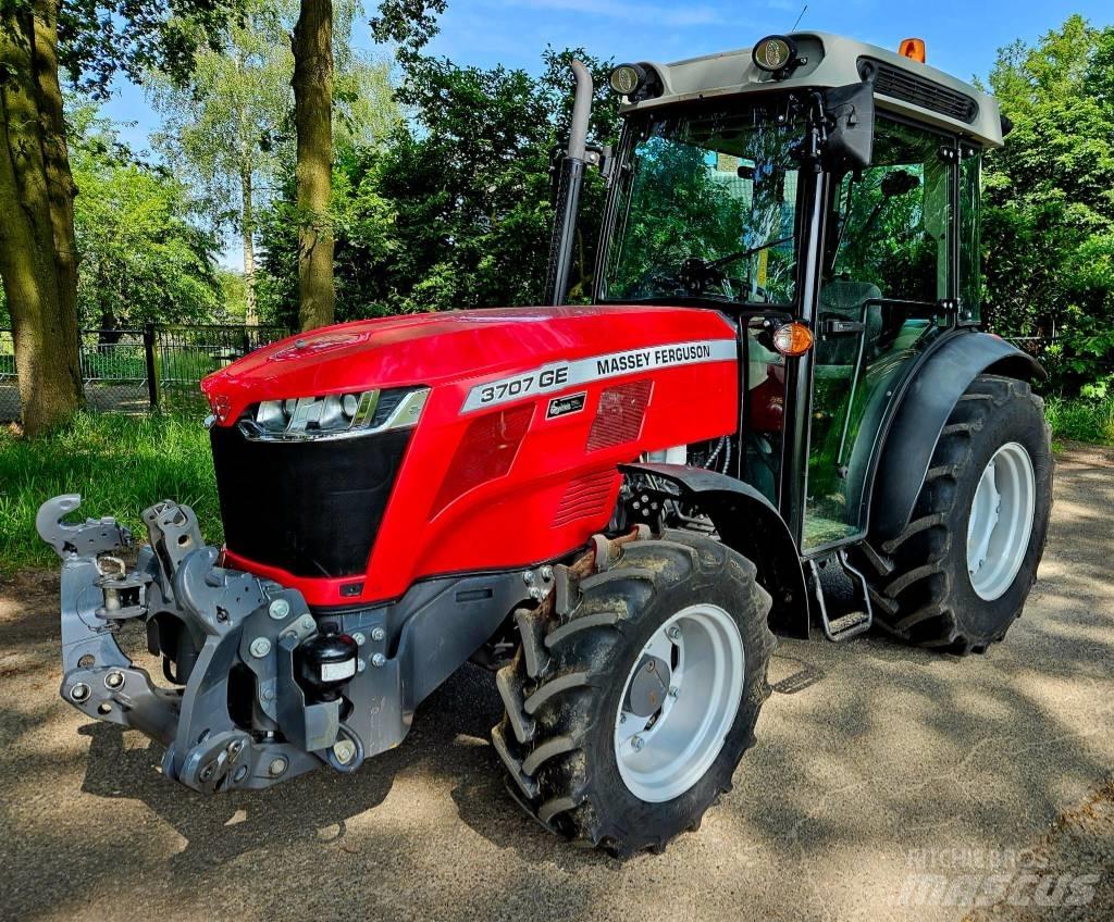 Massey Ferguson 3707 Tratores Agrícolas usados