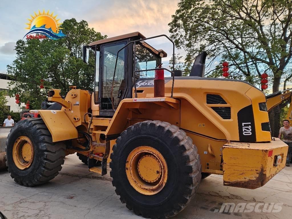 Volvo L 120 Carregadeiras de rodas