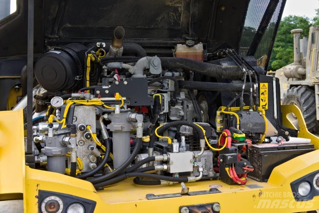 Bomag BW 28 RH Cilindros Compactadores de pneus