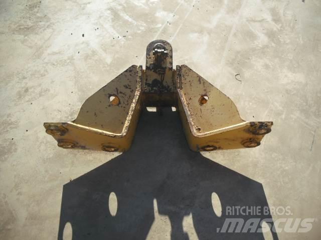 Komatsu D65EX PX Dozers - Tratores rastos