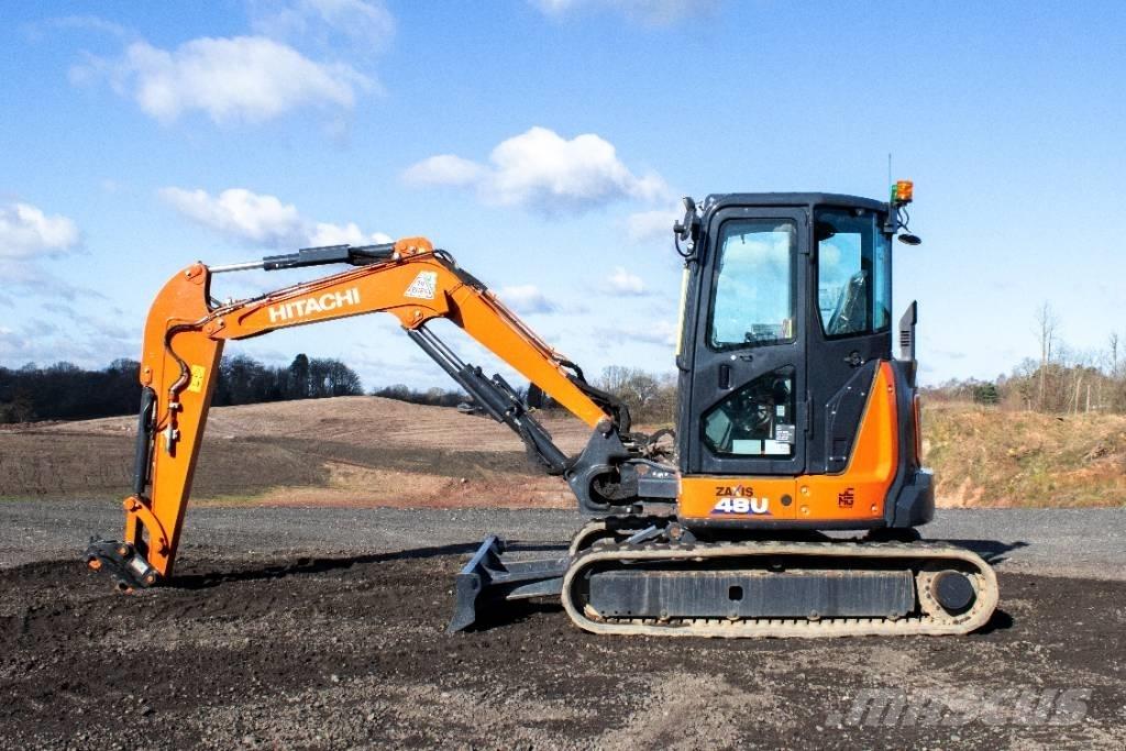 Hitachi ZX48U Miniescavadeiras