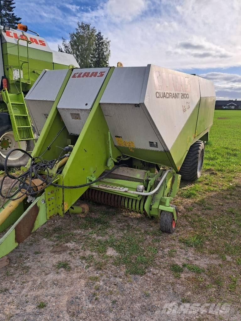 CLAAS 2100RC Enfardadeira de fardos quadrados