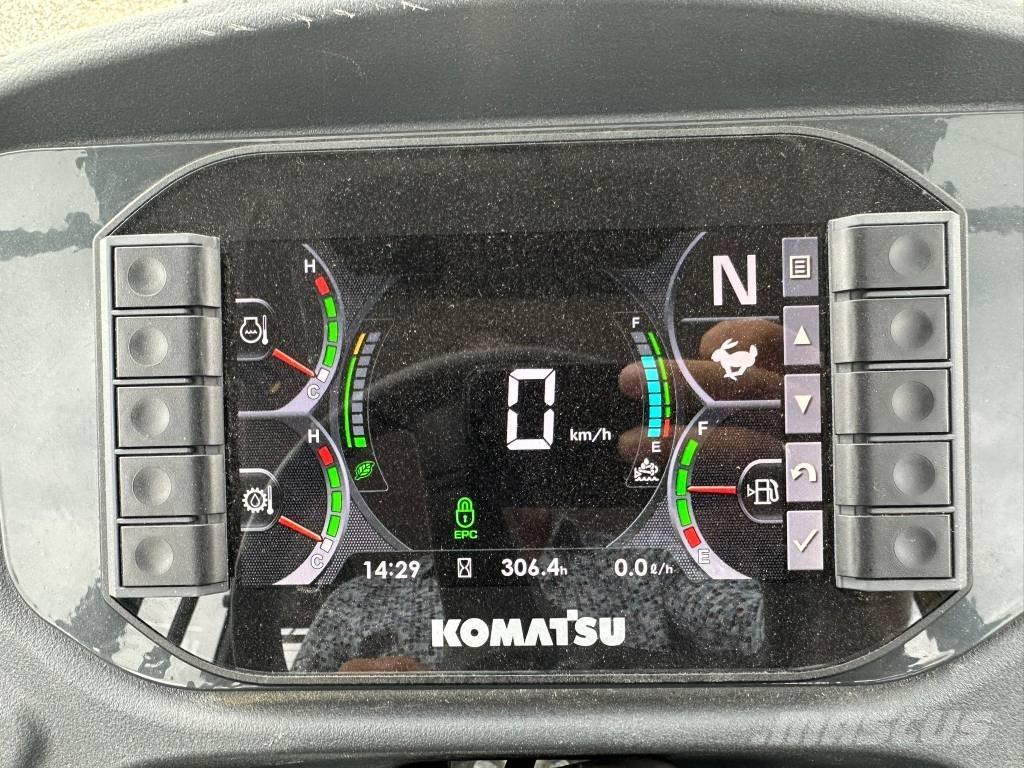 Komatsu WA 100 Carregadeiras de rodas