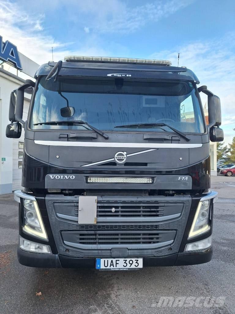 Volvo FM  6x2 Camiões grua