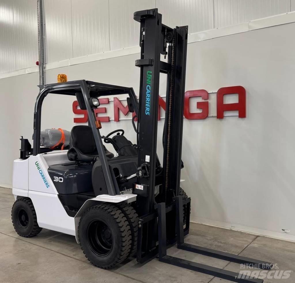 TCM 10694 - FHGE30T5 Empilhadores a gás