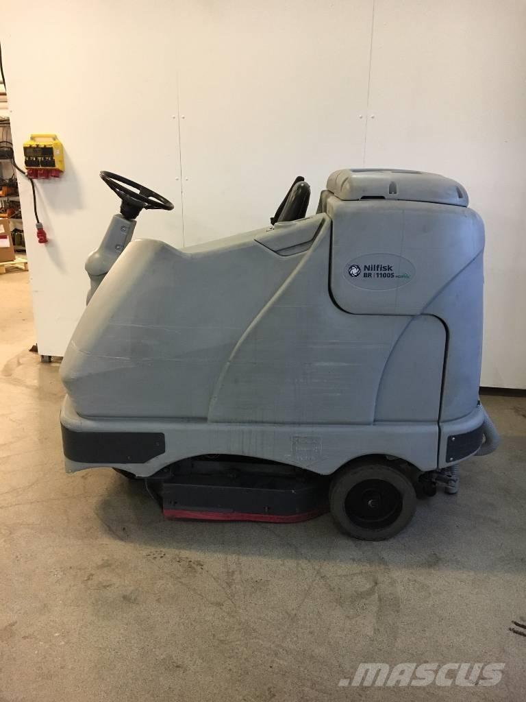 Nilfisk BR 1100 Máquinas lavadoras e varredoras
