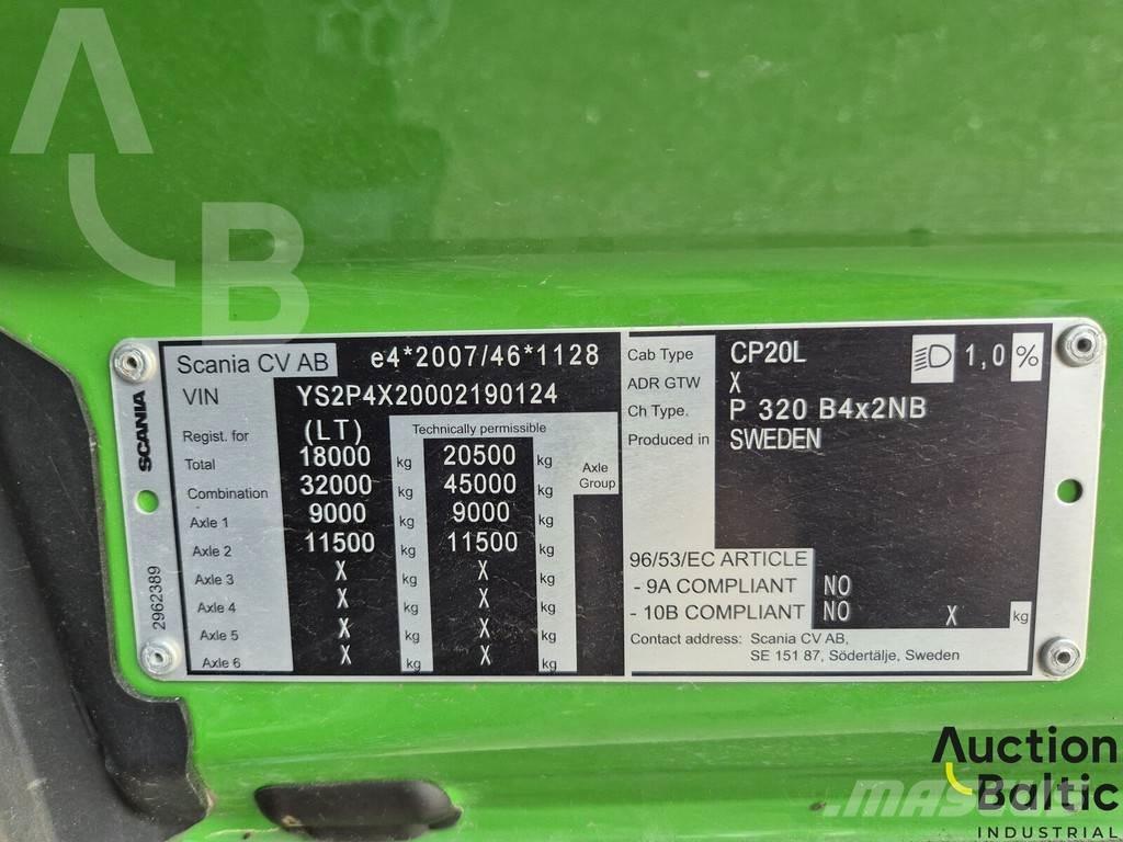 Scania P 320 Camiões estrado/caixa aberta
