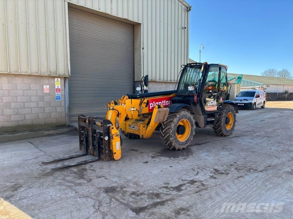 JCB 540-140 Hi Vis Manipulador telescópico
