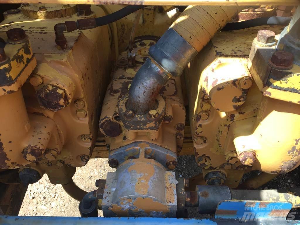 CAT 245 D ME Escavadeiras de esteiras