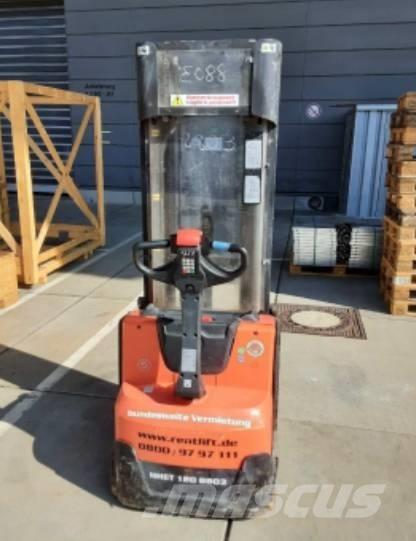 Toyota BT SWE 120L Porta-paletes manuais