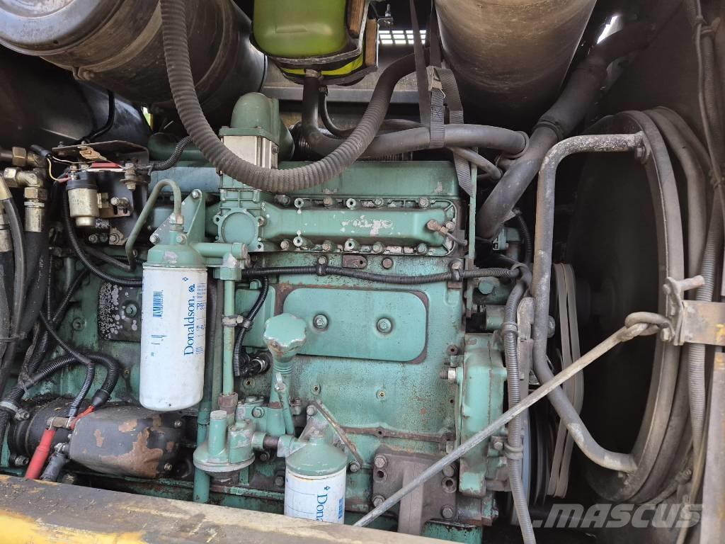 Volvo L 120 B Carregadeiras de rodas