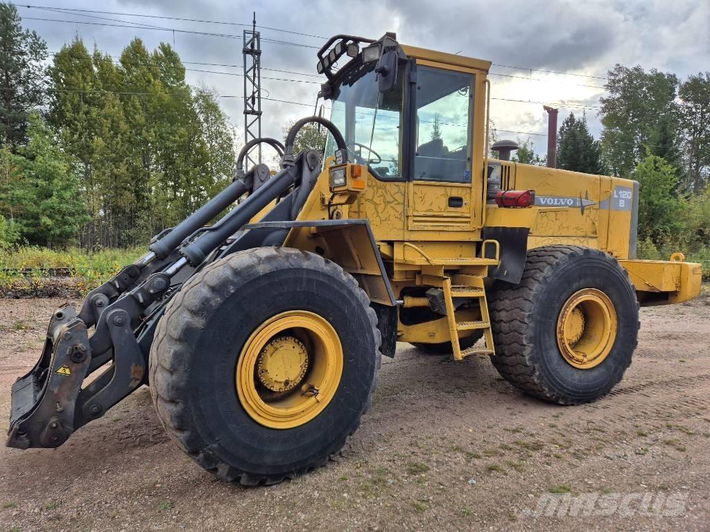 Volvo L 120 B Carregadeiras de rodas