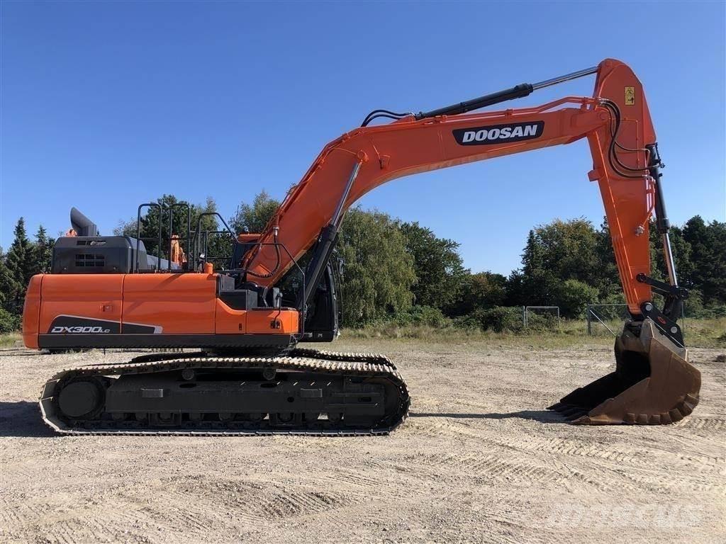 Doosan DX 300 Escavadeiras de esteiras