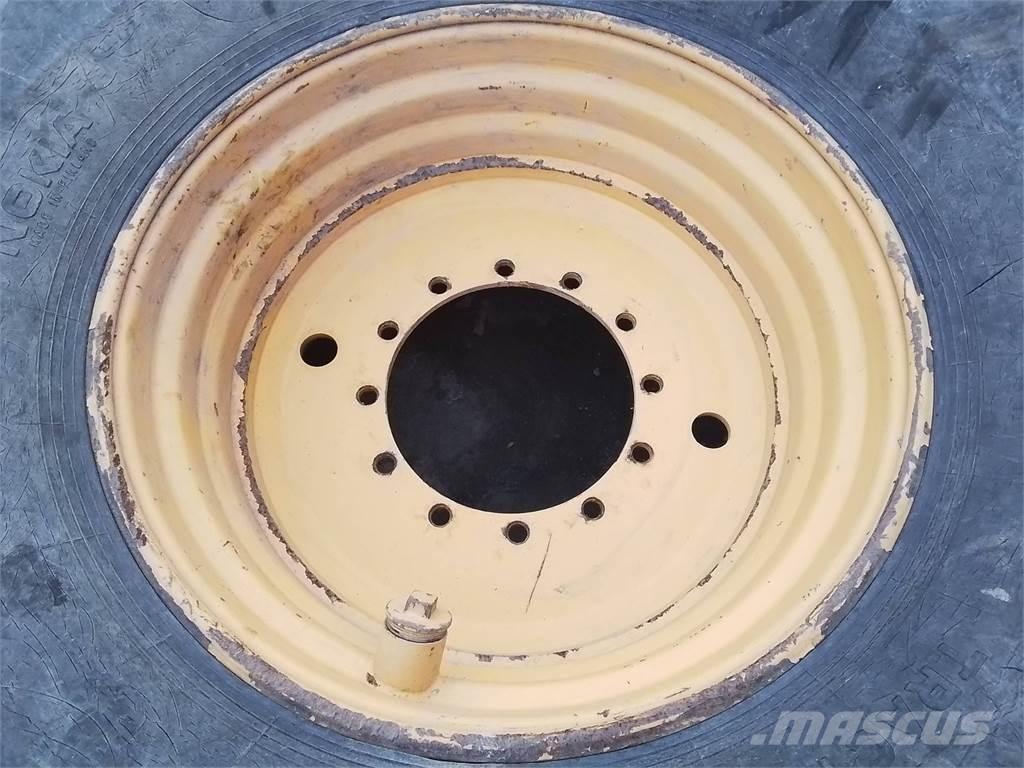 Rottne H20 20x34 Pneus