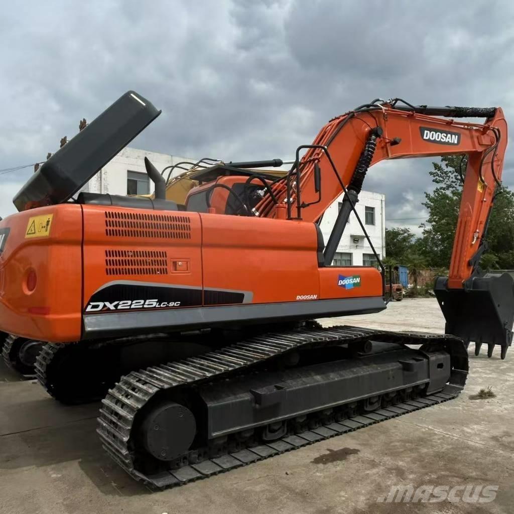 Doosan 225LC-9 Escavadeiras de esteiras