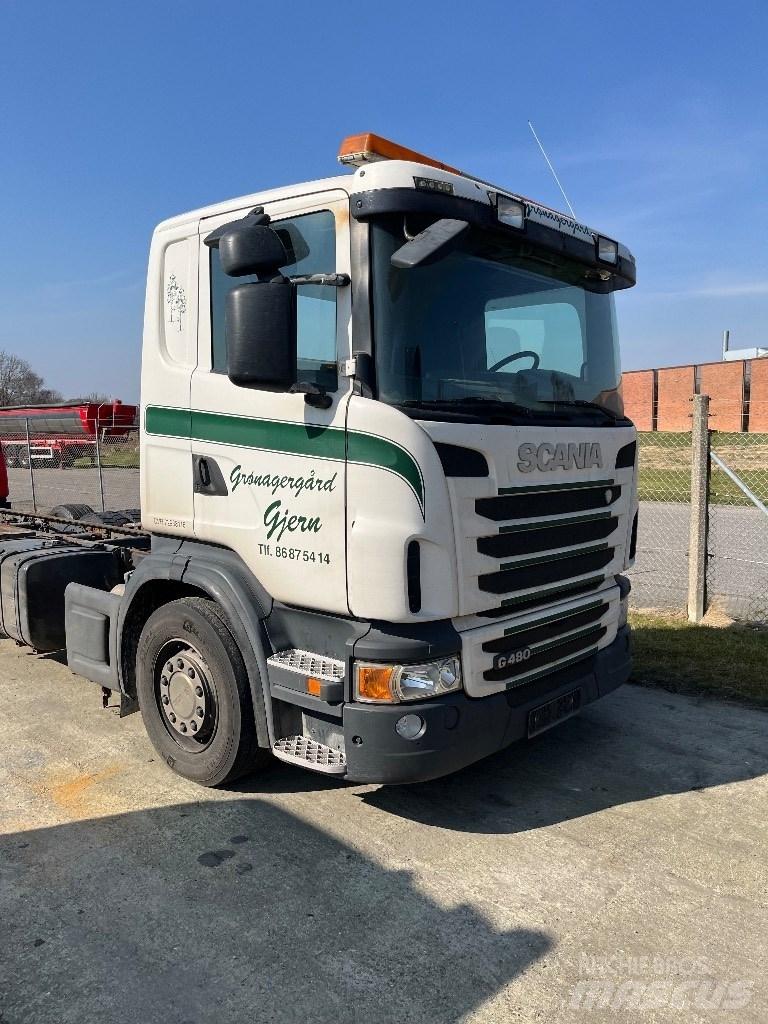 Scania CG16 Cabines e interior