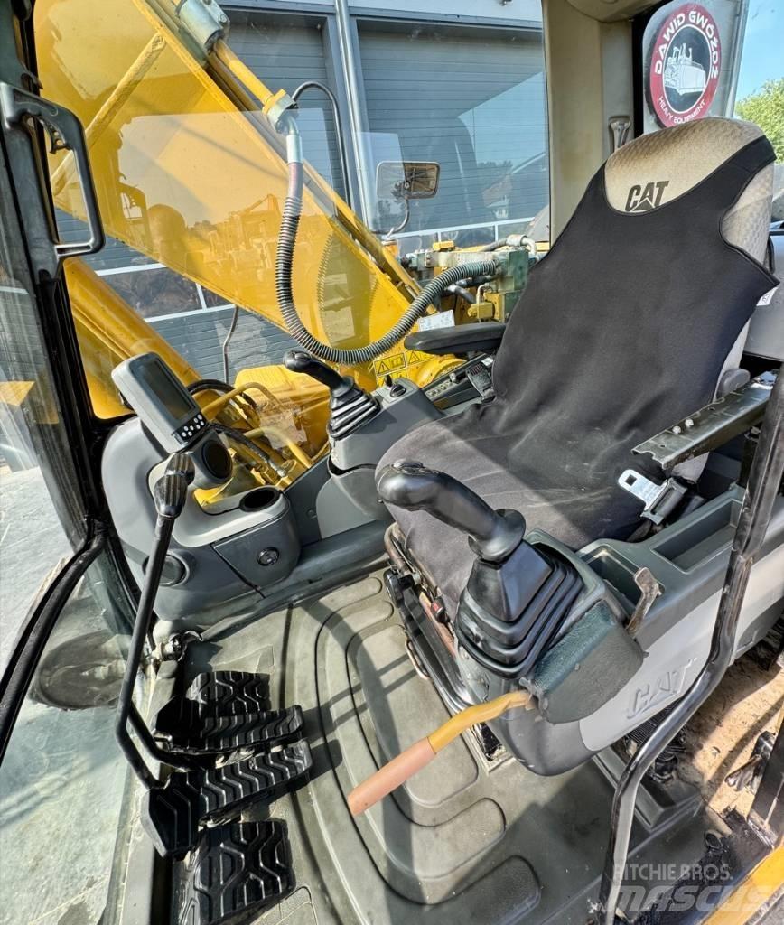 CAT 323 D L Escavadeiras de esteiras