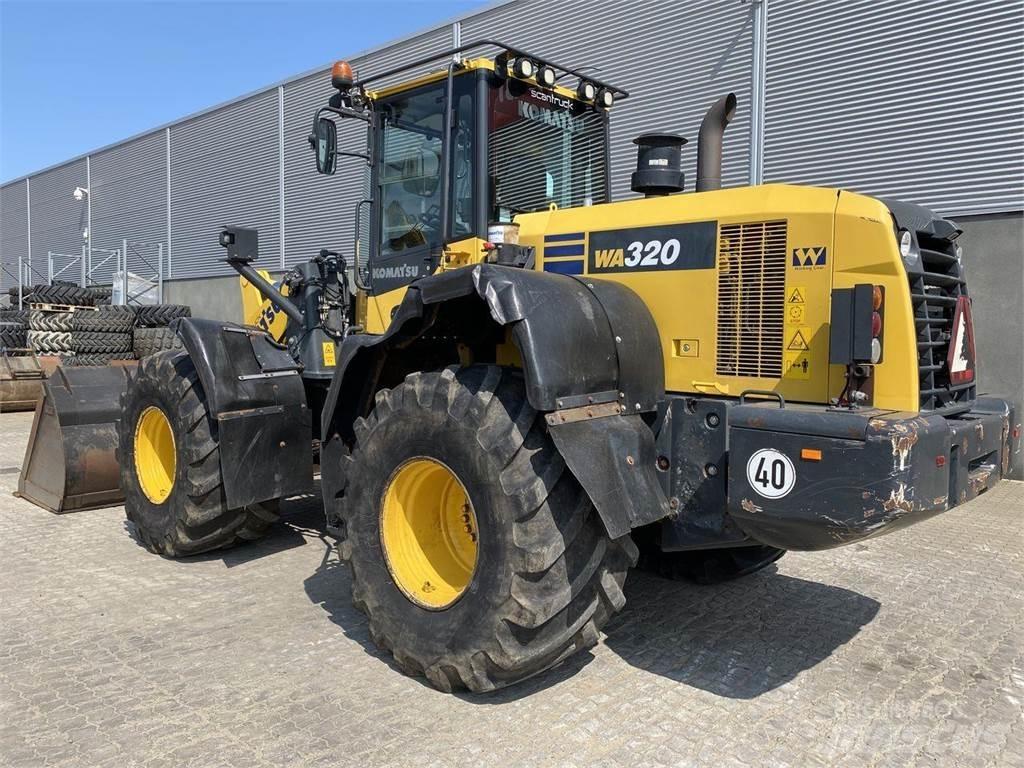 Komatsu WA320-7 Carregadeiras de rodas