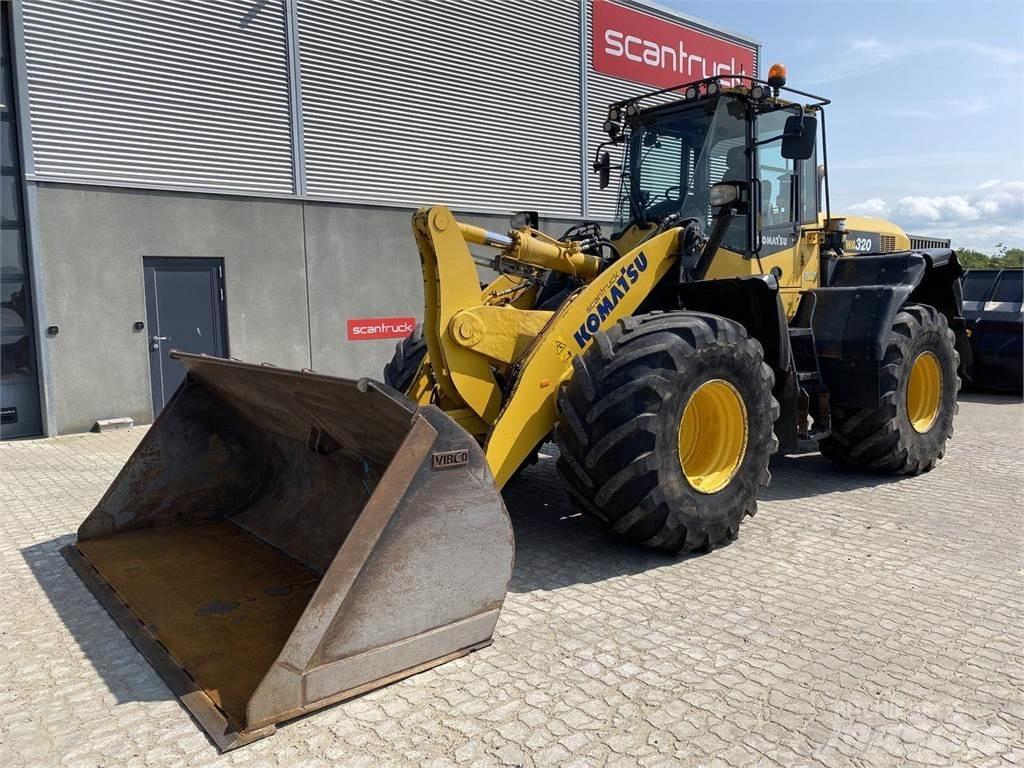 Komatsu WA320-7 Carregadeiras de rodas