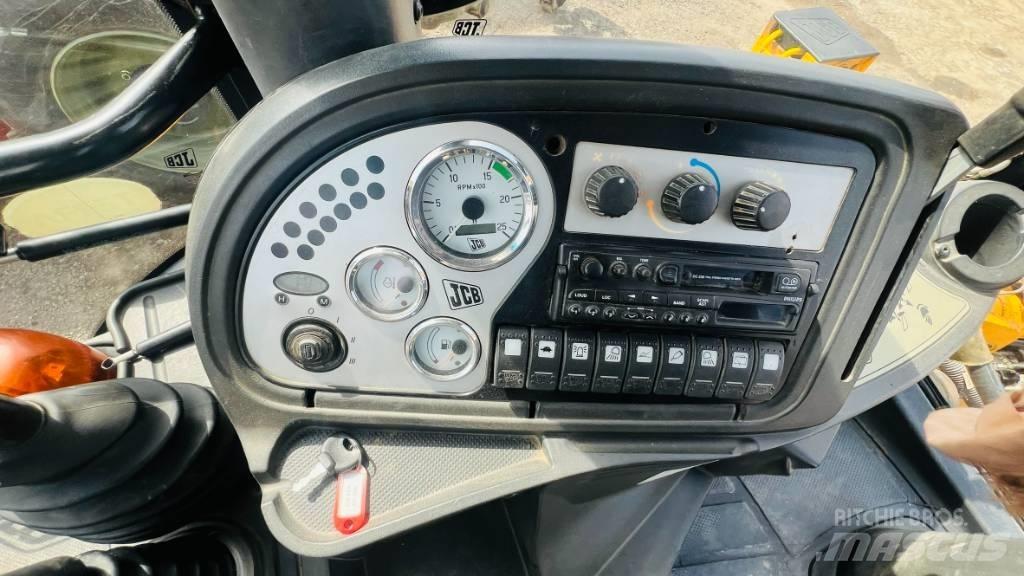JCB 4 CX Retroescavadeiras
