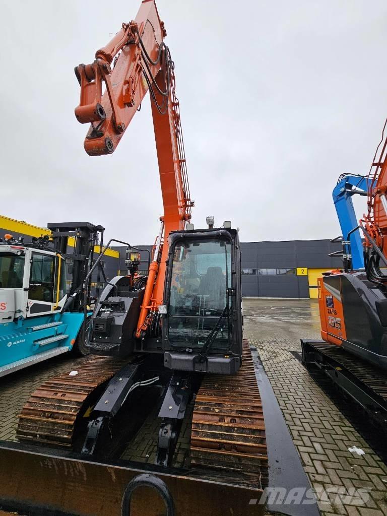 Hitachi ZX 135 US-7 Escavadeiras de esteiras