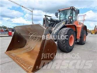 Doosan DL450 Carregadeiras de rodas
