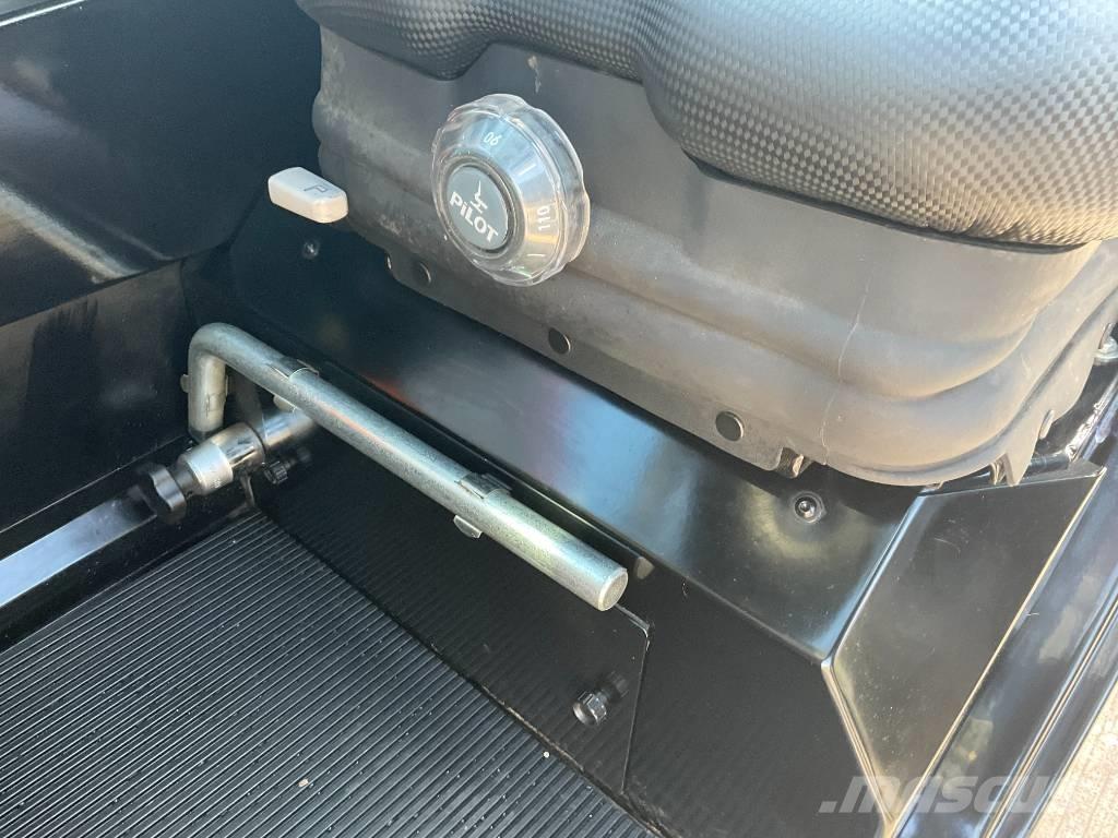 Manitou ULM 412 H Manipulador telescópico