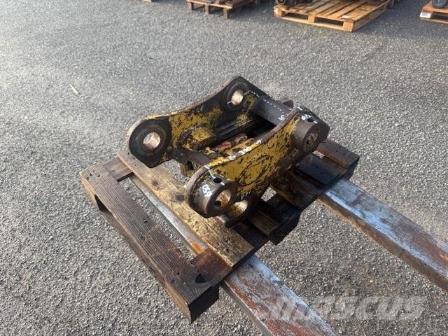 Strickland 50 MM Retroescavadoras