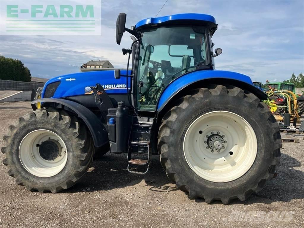New Holland T7.220 Tratores Agrícolas usados