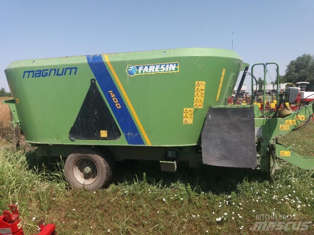 Faresin TMR-V-D 1400 Alimentadores de misturadoras