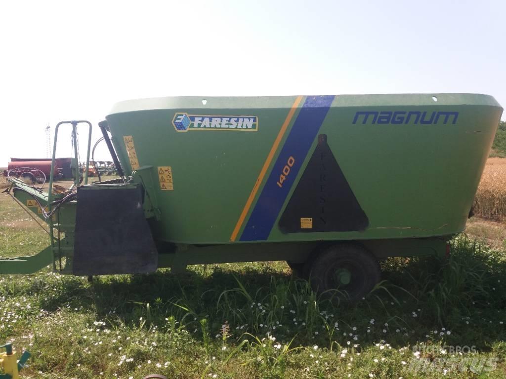 Faresin TMR-V-D 1400 Alimentadores de misturadoras