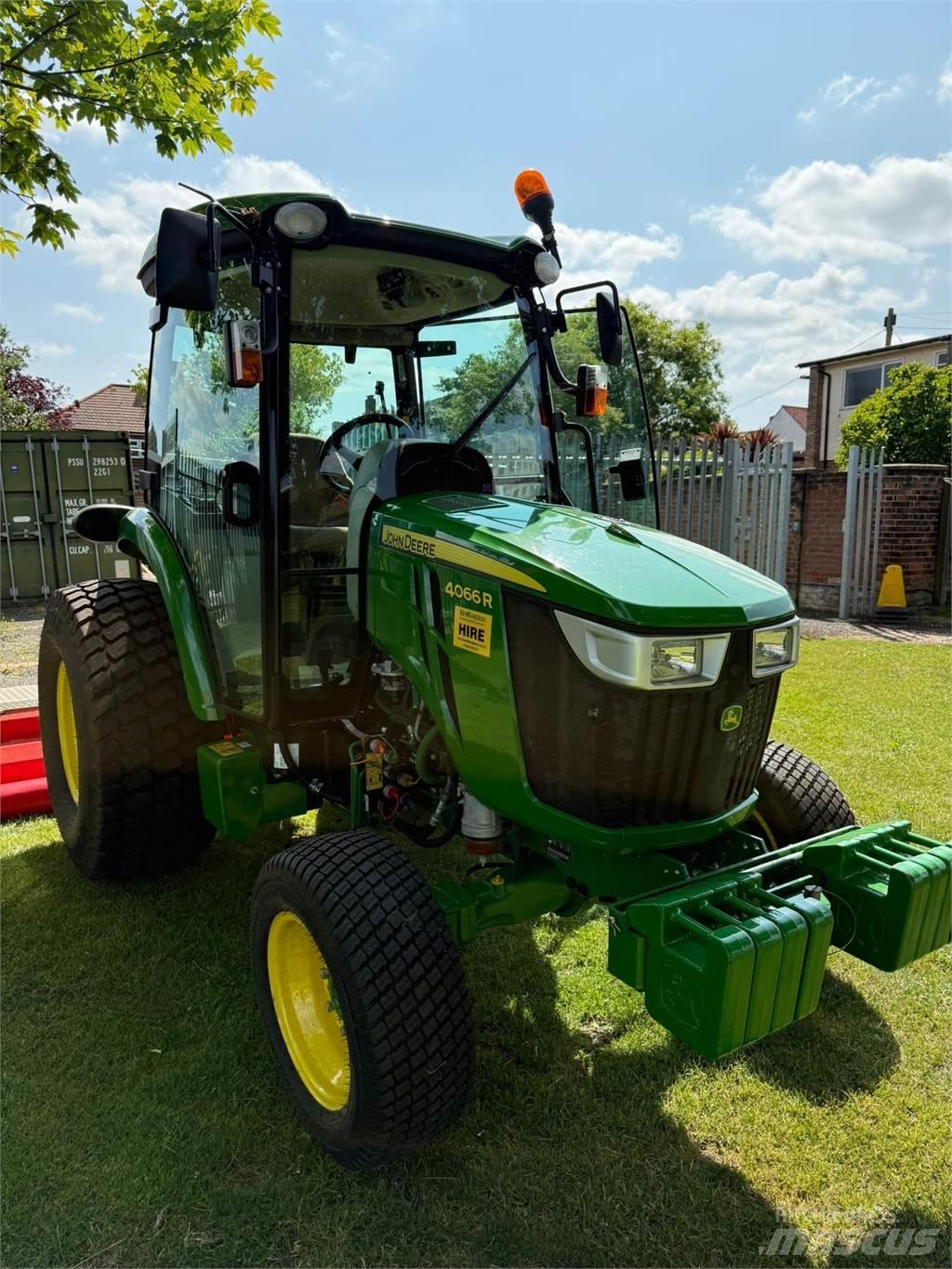 John Deere 4066R Tractores compactos